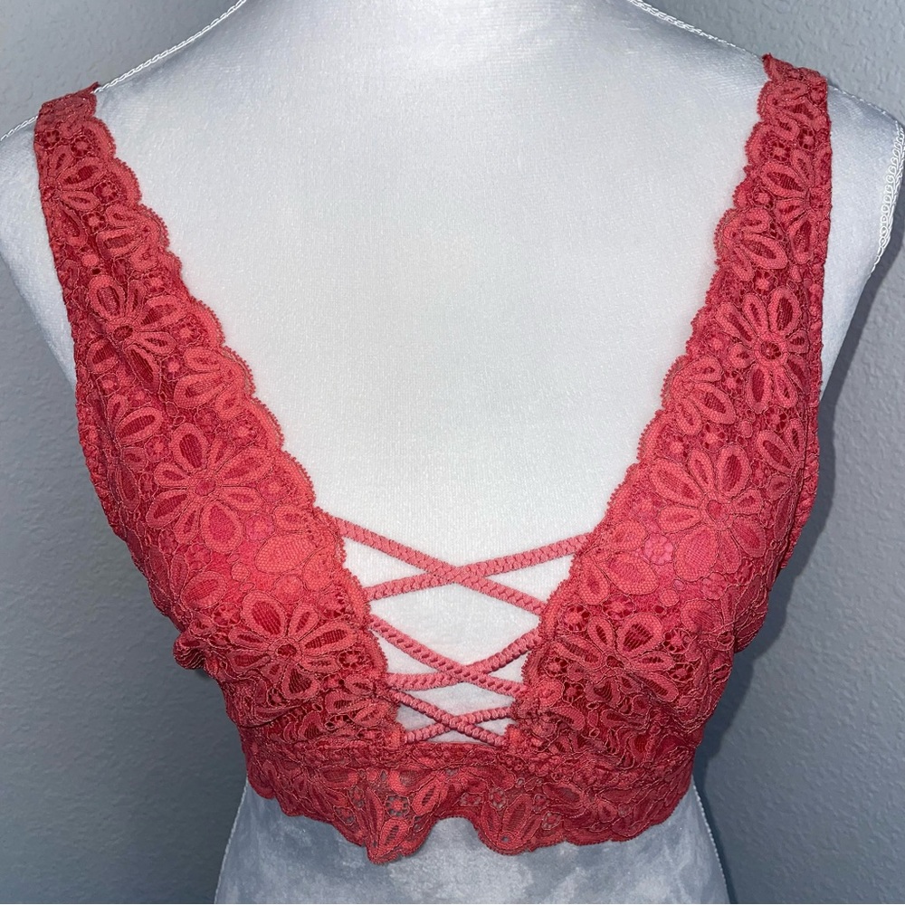 NWT VS BRALETTE SIZE LG